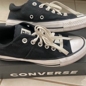 Converse Woman’s Madison Oxford Tennis Shoes